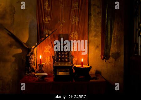 Bella architettura orientale del Vietnam preso in Hoi un vecchio quartiere Foto Stock