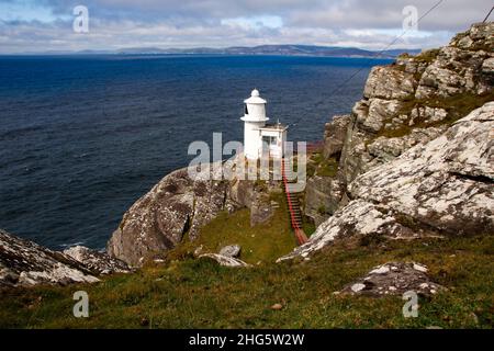 Faro di Sheep’s Head, penisola di Sheep’s Head, Contea di Cork, Irlanda Foto Stock