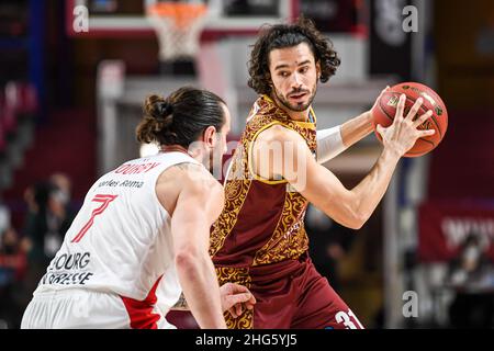 Venezia, Italia. 18th Jan 2022. Michele vitali (Umana Reyer) durante la stagione di Umana Reyer Venezia vs Mincidelice IJ Bourg en Bresse, Campionato europeo di basket a Venezia, Italia, Gennaio 18 2022 Credit: Independent Photo Agency/Alamy Live News Foto Stock