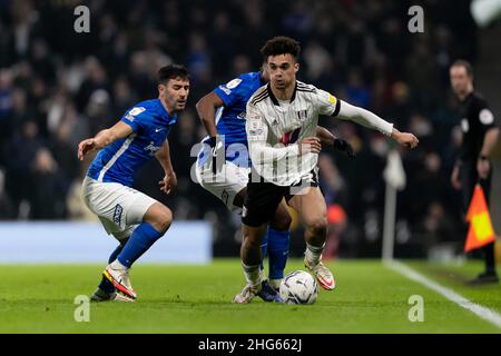 LONDRA, REGNO UNITO. GENNAIO 18th Antonee Robinson di Fulham in azione durante la partita Sky Bet Championship tra Fulham e Birmingham City a Craven Cottage, Londra martedì 18th gennaio 2022. (Credit: Juan Gasparini | MI News) Credit: MI News & Sport /Alamy Live News Foto Stock