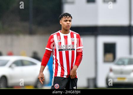 Swansea, Galles. 18 Gennaio 2022. Levis Pitan di Sheffield United Under 18s durante la partita della Professional Development League tra Swansea City Under 18s e Sheffield United Under 23s alla Swansea City Academy di Swansea, Galles, Regno Unito il 18 gennaio 2022. Credit: Duncan Thomas/Majestic Media. Foto Stock