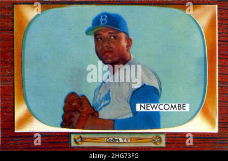 Una carta da baseball Bowman del 1955 raffigurante Don Newcombe con i Brooklyn Dodgers. Foto Stock