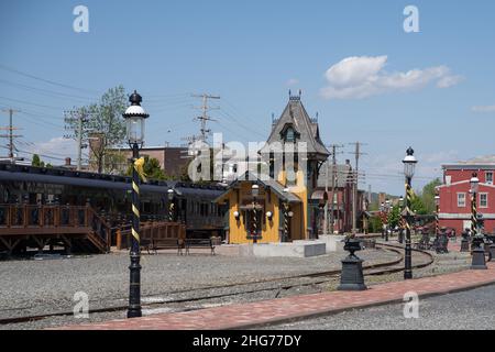 Boyertown, Pennsylvania - 3 maggio 2020: Stazione ferroviaria Colebrookdale Railroad. La ferrovia è un servizio turistico di passaggio in Pennsylva sud-occidentale Foto Stock