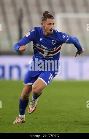 Torino, 18th gennaio 2022. Radu Dragusin della UC Sampdoria durante la partita della Coppa Italia allo Stadio Allianz di Torino. Il credito d'immagine dovrebbe essere: Jonathan Moscrop / Sportimage Foto Stock