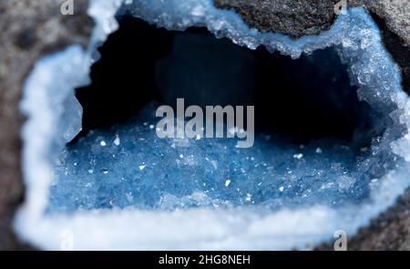 celestite, pietra minerale campione pietra pietra geologia gemma cristallo Foto Stock