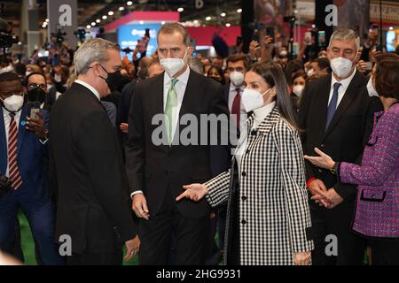 Madrid, Spagna. 19th Jan 2022. Il re spagnolo Felipe VI e Letizia Ortiz durante l'edizione 42 del FITUR: Fiera Internazionale del Turismo di Madrid mercoledì 19 gennaio 2022. Credit: CORDON PRESS/Alamy Live News Foto Stock