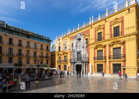 Il Palacio Episcopale, palazzo vescovile in Plaza del Obispo, Malaga, Andalusia, Spagna. Foto Stock
