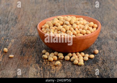 Immagine di semi di soia gialli secchi. Foto Stock