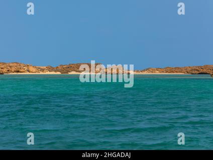 Spiaggia vuota nel Mar Rosso, Provincia di Jazan, Farasan, Arabia Saudita Foto Stock