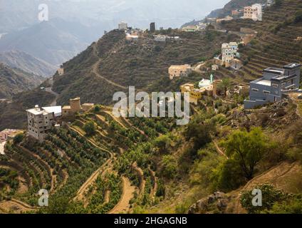 Villaggio nella montagna vicino al confine dello Yemen, provincia di Jizan, Monti Faifa, Arabia Saudita Foto Stock