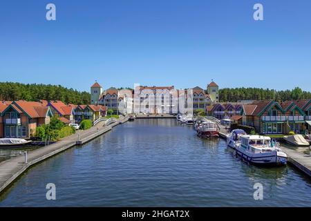 Parco vacanze Rheinsberger Hafendorf, Rheinsberg, distretto Ostprignitz-Ruppin, Brandeburgo, Germania Foto Stock