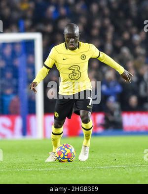 N'Golo Kanté di Chelsea durante la partita della Premier League tra Brighton & Hove Albion e Chelsea allo stadio Amex , Brighton, Regno Unito - 18th Gennaio 2022 Foto Simon Dack / Telephoto Images. - Solo per uso editoriale. Nessun merchandising. Per le immagini di calcio si applicano le restrizioni di fa e Premier League inc. Nessun utilizzo di Internet/cellulare senza licenza FAPL - per i dettagli contattare Football Dataco Foto Stock