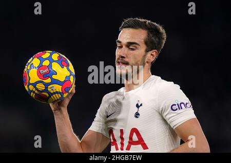 Harry Winks di Tottenham Hotspur durante la partita della Premier League al King Power Stadium di Leicester. Data foto: Mercoledì 19 gennaio 2022. Foto Stock