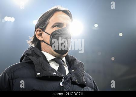 Milano, Italia il 19 gennaio 2022. Milano, Italia. 19th Jan 2022. Simone Inzaghi, allenatore del FC Internazionale durante il Campionato Italiano Coppa ItaliaFootball FC Internazionale vs Empoli allo stadio San Siro di Milano il 19 gennaio 2022 Credit: Piero Crociatti/Alamy Live News Foto Stock