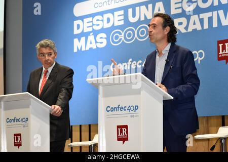 Bogota, Colombia. 19th Jan 2022. Federico Gutierrez del partito politico Creemos Colombia parla durante un dibattito economico sono stati i partiti politici di destra i candidati dibattito come parte del loro accampamento per la presidenza della Colombia per le elezioni del 2022, a Bogota, Colombia il 19 gennaio 2021. Credit: Long Visual Press/Alamy Live News Foto Stock