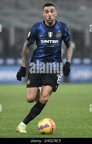 Milano, Italia il 19 gennaio 2022. Matias Vecchio del FC Internazionale durante la Serie a Campionato Italiano Calcio FC Internazionale vs Empoli allo stadio San Siro di Milano, Italia il 19 gennaio 2022 Credit: Piero Crociatti/Alamy Live News Foto Stock