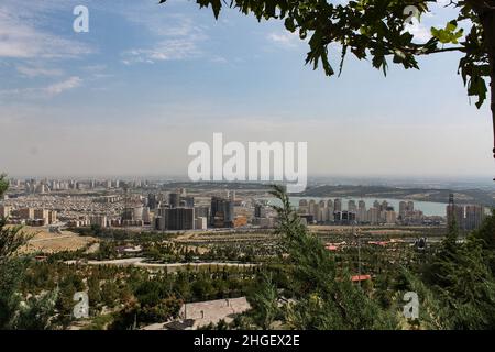 vista di teheran, iran in estate Foto Stock