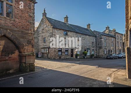 Winster Main Street, Derbyshire, Peak District, Regno Unito Foto Stock