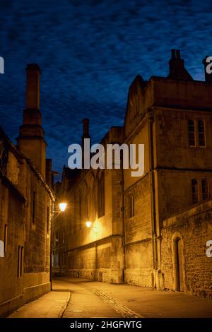 Brasenose Lane al mattino presto in gennaio. Oxford, Oxfordshire, Inghilterra Foto Stock