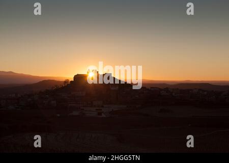 Nightfall a San Vicente de la Sonsierra, la Rioja, Spagna Foto Stock