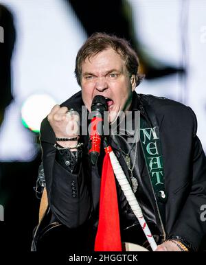 **FOTO DEL FILE** il Meatloaf è passato a 74. LAS VEGAS, NV - Ottobre 3: RockTellz & cocktails presenta Meat Loaf al Planet Hollywood Resort & Casino di Las Vegas il 3 Ottobre 2013 a Las Vegas, Nevada. Credit: Erik Kabik Photography/MediaPunch ***COPERTURA DELLA CASA*** Credit: MediaPunch Inc/Alamy Live News Foto Stock