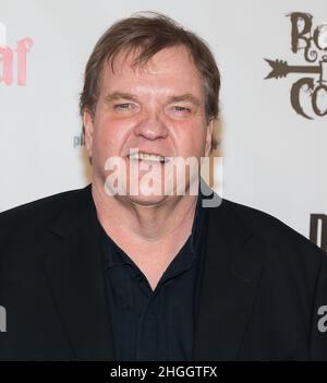 **FOTO DEL FILE** il Meatloaf è passato a 74. LAS VEGAS, NV - Ottobre 3: RockTellz & cocktails presenta Meat Loaf al Planet Hollywood Resort & Casino di Las Vegas il 3 Ottobre 2013 a Las Vegas, Nevada. Credit: Erik Kabik Photography/MediaPunch ***COPERTURA DELLA CASA*** Credit: MediaPunch Inc/Alamy Live News Foto Stock