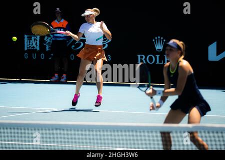 21st gennaio 2022. Melbourne, Australia. 20th Jan 2022. Marta Kostyuk of Ukraine & Dayana Yastremska of Ukraine durante il primo round di raddoppia all'Australian Open 2022, WTA Grand Slam torneo di tennis il 20 gennaio 2022 a Melbourne Park in Australia - Foto: Rob Prange/DPPI/LiveMedia Credit: Independent Photo Agency/Alamy Live News Credit: Agenzia fotografica indipendente/Alamy Live News Foto Stock