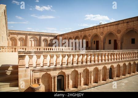 Midyat, Mardin, Turchia - Ottobre 15 2017: Il Monastero di Mor Gabriel (San Gabriele, Deyrulumur, Assiro Ortodosso), Provincia di Mardin della Turchia Foto Stock