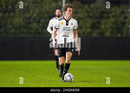 Eindhoven, Paesi Bassi. 21st Jan 2022. EINDHOVEN, PAESI BASSI - GENNAIO 21: Mats Wieffer di Excelsior Rotterdam durante la partita olandese Keukenkampioendivisie tra PSV U23 e SBV Excelsior al PSV Campus De Herdgang il 21 Gennaio 2022 a Eindhoven, Paesi Bassi (Foto di Joris Verwijst/Orange Pictures) Credit: Orange Pics BV/Alamy Live News Foto Stock