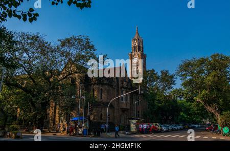 MUMBAI, INDIA - 26 novembre 2021 : l'Università di Mumbai, nota informalmente come Università di Mumbai (MU), è una delle più prime università statali in Foto Stock