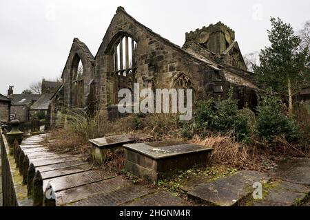 Le rovine della chiesa di San Tommaso à Becket, danneggiato in una tempesta nel 1847, Heptonstall, West Yorkshire. Foto Stock