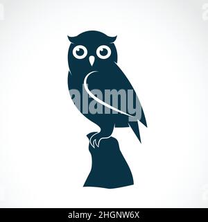 Vettore di un gufo su sfondo bianco. Illustrazione vettoriale a livelli facilmente modificabile. Illustrazione Vettoriale