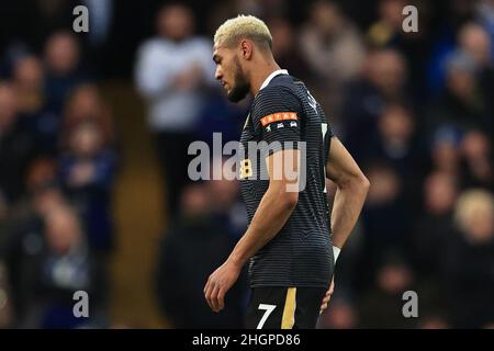 Leeds, Regno Unito. 22nd Jan 2022. Joelinton #7 di Newcastle United hobbles off laid durante la Premier League fixture Leeds United vs Newcastle United a Elland Road, Leeds, UK, 22nd gennaio 2022 a Leeds, Regno Unito il 1/22/2022. (Foto di Mark Cosgrove/News Images/Sipa USA) Credit: Sipa USA/Alamy Live News Foto Stock