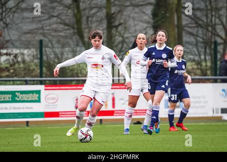 Bergheim, Germany. 22nd Jan, 2022. Bergheim, Germany, January 22nd Adriana Achcinska (9 Koeln) controls the ball during the winter pre season friendly match between 1. FC Köln and SG 99 Andernach at Waldstadium Glessen in Bergheim, Germany. Norina Toenges/Sports Press Phot Credit: SPP Sport Press Photo. /Alamy Live News Stock Photo