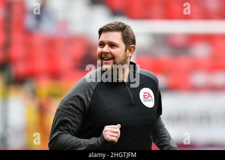 LONDRA, REGNO UNITO. GENNAIO 22nd l'arbitro Brett Huxtable durante la partita Sky Bet League 1 tra Charlton Athletic e Fleetwood Town alla Valle di Londra sabato 22nd gennaio 2022. (Credit: Ivan Yordanov | MI News) Credit: MI News & Sport /Alamy Live News Foto Stock