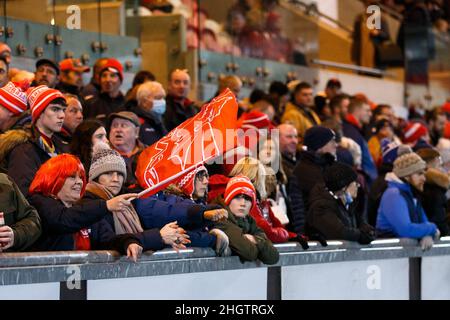 Llanelli, Regno Unito. 22 Gennaio 2022. I fan di Scarlets prima della Scarlets contro Bristol Bears EPCR Champions Cup Rugby Match. Credit: Gruffydd Thomas/Alamy Foto Stock