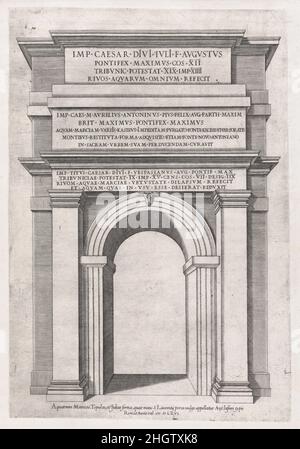 Speculum Romanae Magnificentiae: Front view of St. Lawrence Gateway, Rome 1566 Anonymous questa stampa proviene dalla copia del museo dello Speculum Romanae Magnificentiae (lo specchio della magnificenza romana) lo Speculum ha trovato la sua origine negli sforzi editoriali di Antonio Salamanca e Antonio Lafreri. Durante la carriera editoriale romana, i due editori stranieri - che hanno lavorato insieme tra il 1553 e il 1563 - hanno iniziato la produzione di stampe che registrano opere d'arte, architettura e vedute della città relative alla Roma antica e moderna. Le stampe potrebbero essere acquistate singolarmente da turisti e collezionisti Foto Stock