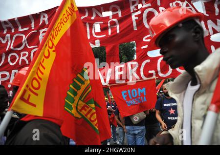 Roma, Italia 16/10/2010: Manifestazione nazionale dei lavoratori siderurgici FIOM GGIL. ©Andrea Sabbadini Foto Stock