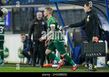 HEERENVEEN, PAESI BASSI - GENNAIO 22: Maikel Van der Werff di PEC Zwolle durante la partita olandese Eredivie tra SC Heerenveen e PEC Zwolle ad Abe Lenstra Stadion il 22 Gennaio 2022 a Heerenveen, Paesi Bassi (Foto di Peter Lous/Orange Pictures) Foto Stock