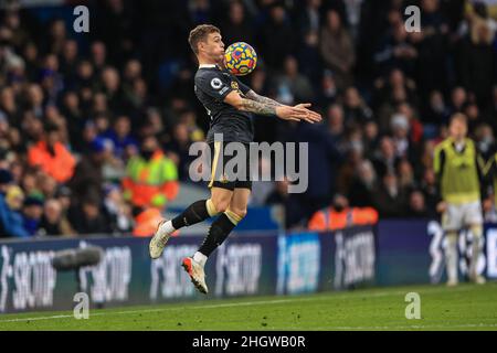 Leeds, Regno Unito. 22nd Jan 2022. Kieran Trippier #15 di Newcastle United controlla la palla durante la Premier League fixture Leeds United vs Newcastle United a Elland Road, Leeds, UK, 22nd gennaio 2022 a Leeds, Regno Unito il 1/22/2022. (Foto di Mark Cosgrove/News Images/Sipa USA) Credit: Sipa USA/Alamy Live News Foto Stock