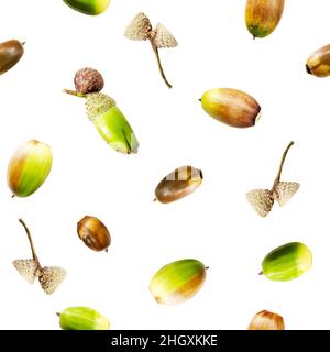 Verde e marrone acorns sfondo senza cuciture Foto Stock