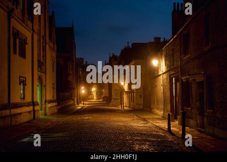 Merton Street al mattino presto di gennaio. Oxford, Oxfordshire, Inghilterra Foto Stock