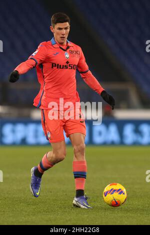 Il centrocampista italiano di Atalanta Matteo Pessina controlla la palla durante la Serie Una partita di calcio tra le SS Lazio e Atalanta all'Olimpico Stadium Roma, centro Italia, il 22 gennaio 2021. Foto Stock