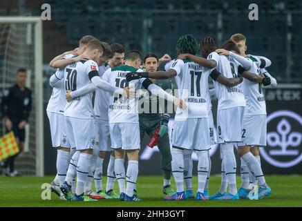 Torwart Yann Sommer (BMG) schwört die Mannschaft ein Borussia Mönchengladbach - Union Berlin 21.01.2022, Fussball; Bundesliga, Saison 2021/22 Foto: Foto Stock