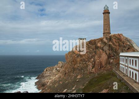 Faro di Cabo Vilán sulla Costa da morte a Camariñas in Galizia, Spagna, Europa Foto Stock