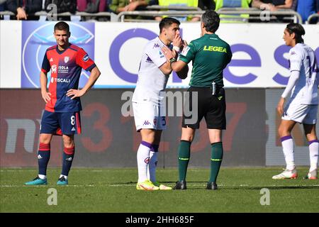 Riccardo Sottil di Fiorentina, Auriemma durante Cagliari Calcio vs ACF Fiorentina, Campionato italiano di calcio A Cagliari, Italia, gennaio 23 2022 Foto Stock
