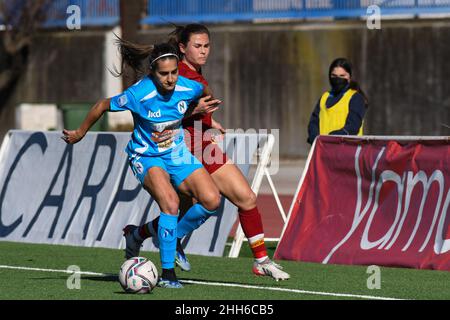 Sejde Abrahamsson (22) Napoli Femminile durante il Campionato Italiano di Calcio a Women 2021/2022 Match tra Napoli Femminile vs Roma Femminile allo stadio Arena Giuseppe piccolo di Cercola (NA), Italia, il 23 gennaio 2022 Foto Stock