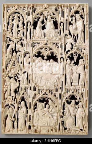 Foglia da un Diptych 15th secolo (?) Inglese o francese (?) Questa densa scultura raffigura scene associate alla Redenzione dell'uomo. La sezione sinistra del dittico contiene immagini della vita di Cristo, tra cui il tradimento di Cristo, la Crocifissione e la Risurrezione. Nel registro superiore è mostrato, da sinistra a destra, Dio Padre che riceve suo figlio, Cristo tra Giustizia e Misericordia, e San Michele che pesa le anime. Sulla destra ci sono immagini del ruolo della Vergine nella redenzione dell’uomo, tra cui l’Annunciazione e la Natività, così come la sua morte, l’Assunzione e l’Incoronazione da parte di Cristo. Foglia da a D Foto Stock