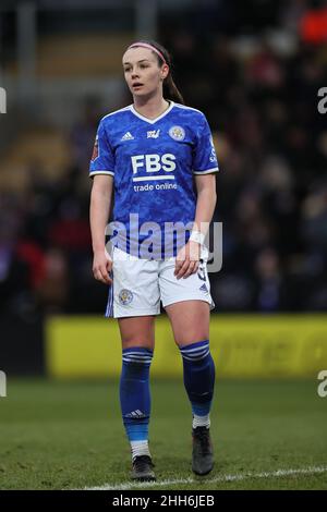 BURTON ON TRENT, REGNO UNITO. GEN 23RD. Sam Tierney di Leicester City durante la gara Barclays fa Women's Super League tra Leicester City e Aston Villa al Pirelli Stadium di Burton on Trent domenica 23rd gennaio 2022. (Credit: James Holyoak | MI News) Credit: MI News & Sport /Alamy Live News Foto Stock