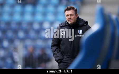 Magdeburg, Germania. 23rd Jan 2022. Calcio: 3. campionato, 1. FC Magdeburg - TSV Havelse, 22. matchday, MDCC-Arena. Allenatore di Magdeburg Christian Titz. Credit: Ronny Hartmann/dpa/Alamy Live News Foto Stock